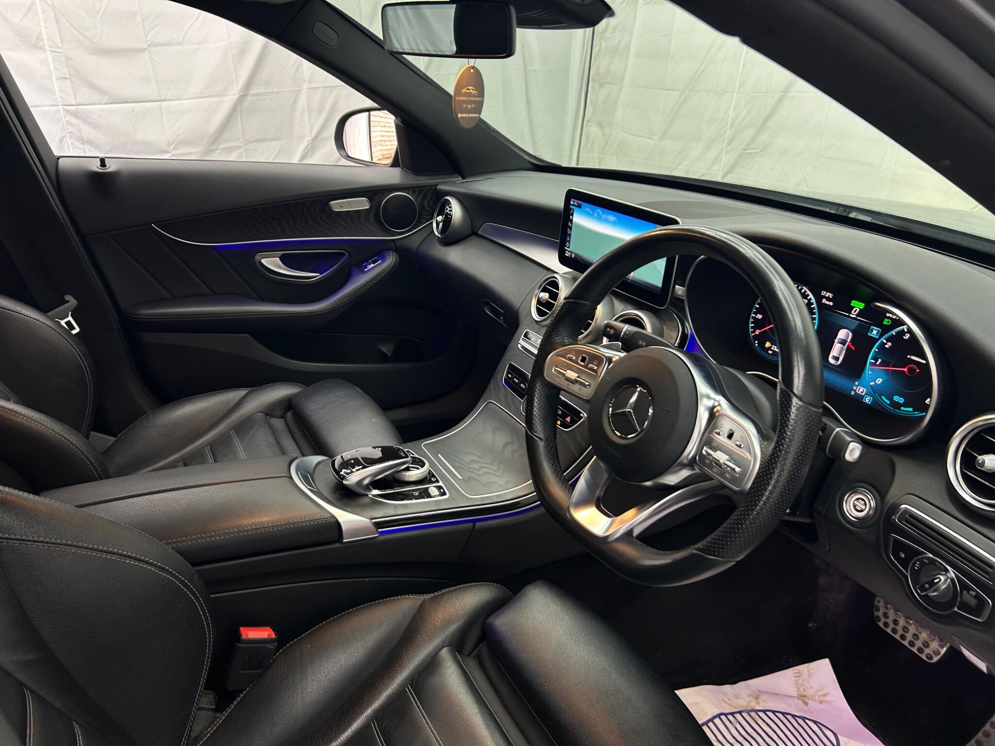 Mercedes-Benz C Class view 11