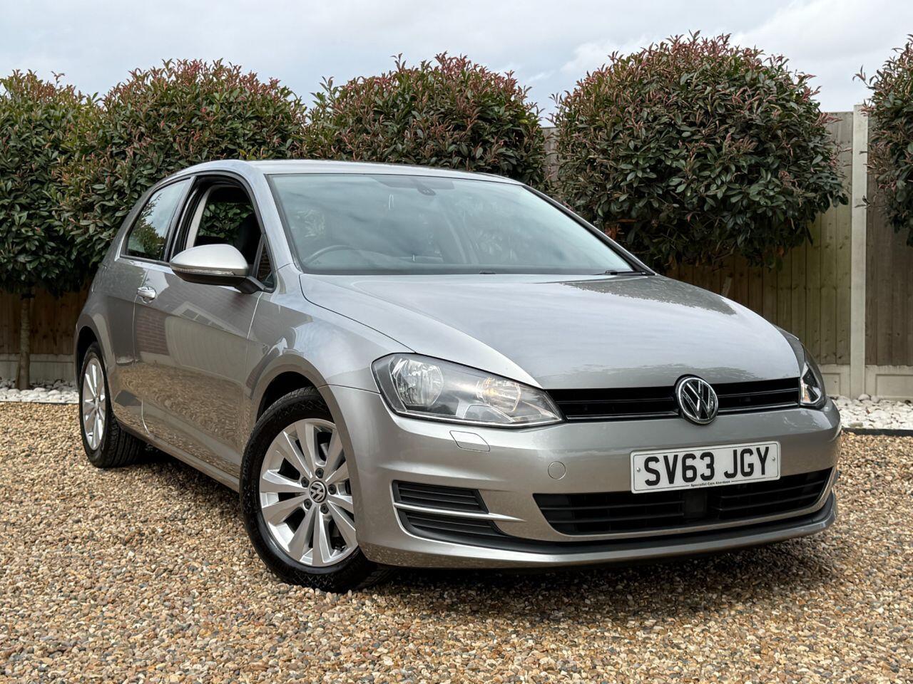 Volkswagen Golf view 18