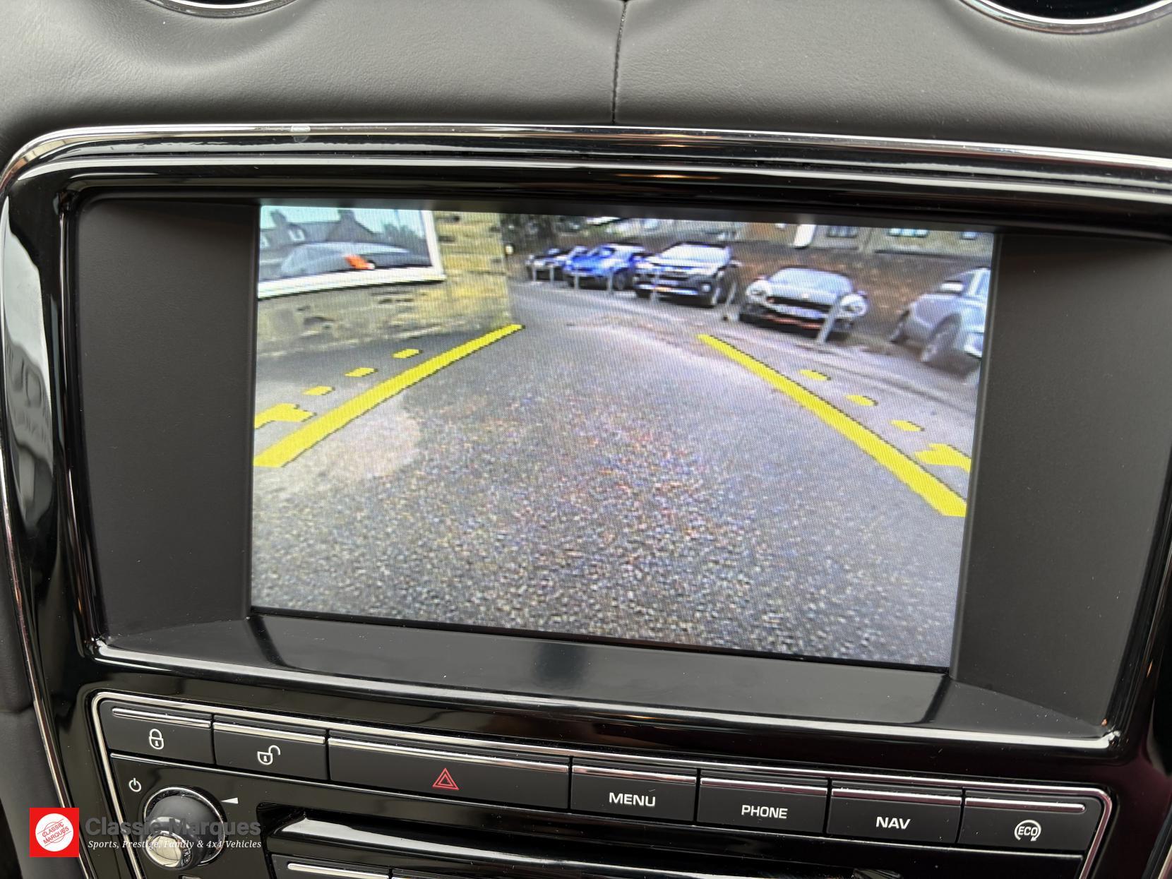 Jaguar XJ view 47