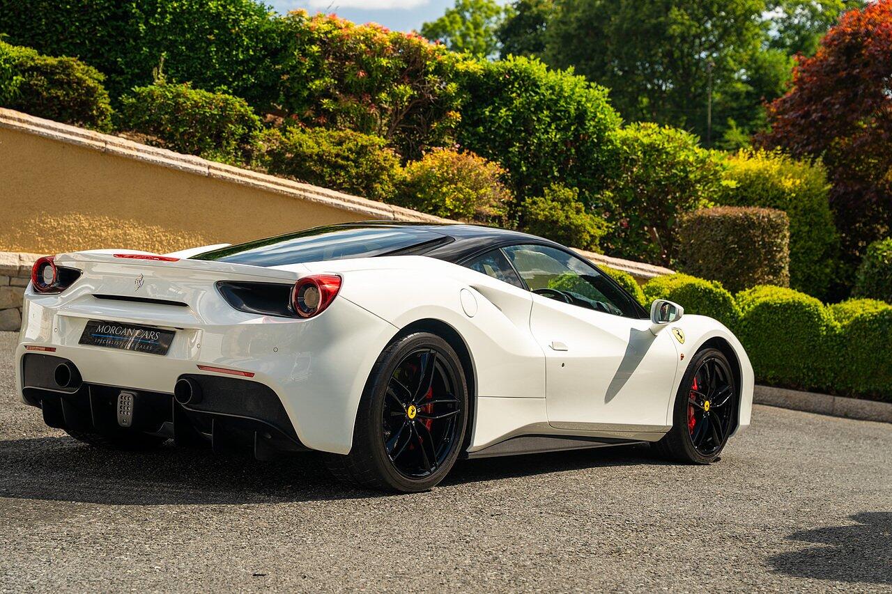 Ferrari 488 view 96