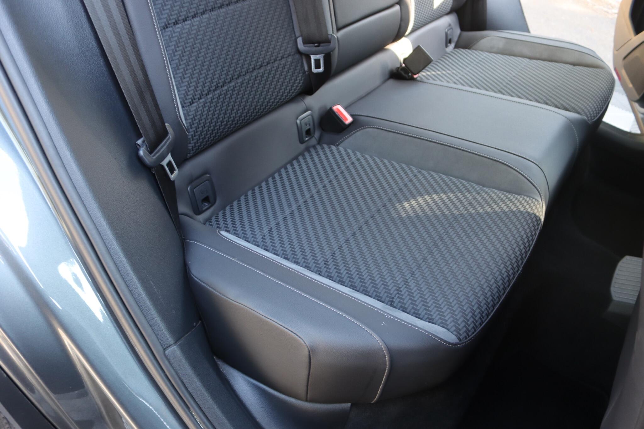 Volkswagen T-Roc view 28