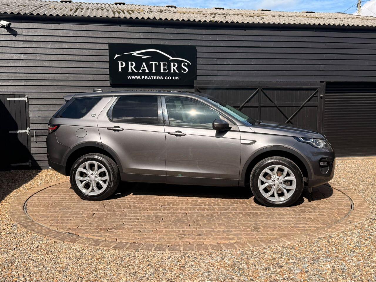 Land Rover Discovery Sport view 30
