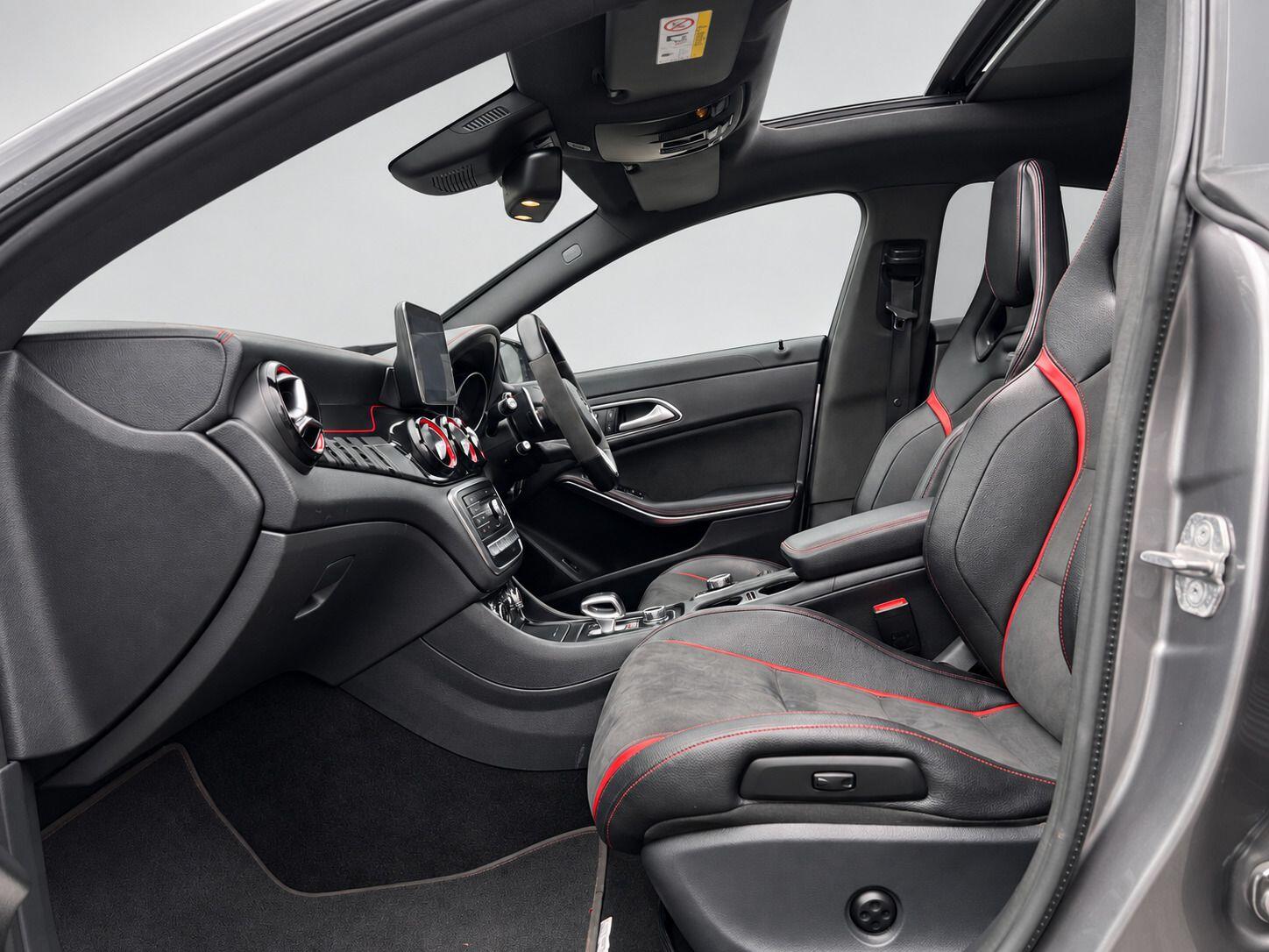 Mercedes-Benz Cla view 50