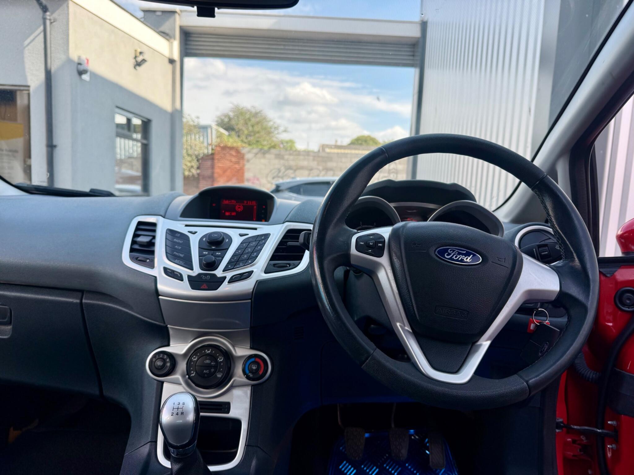 Ford Fiesta view 9