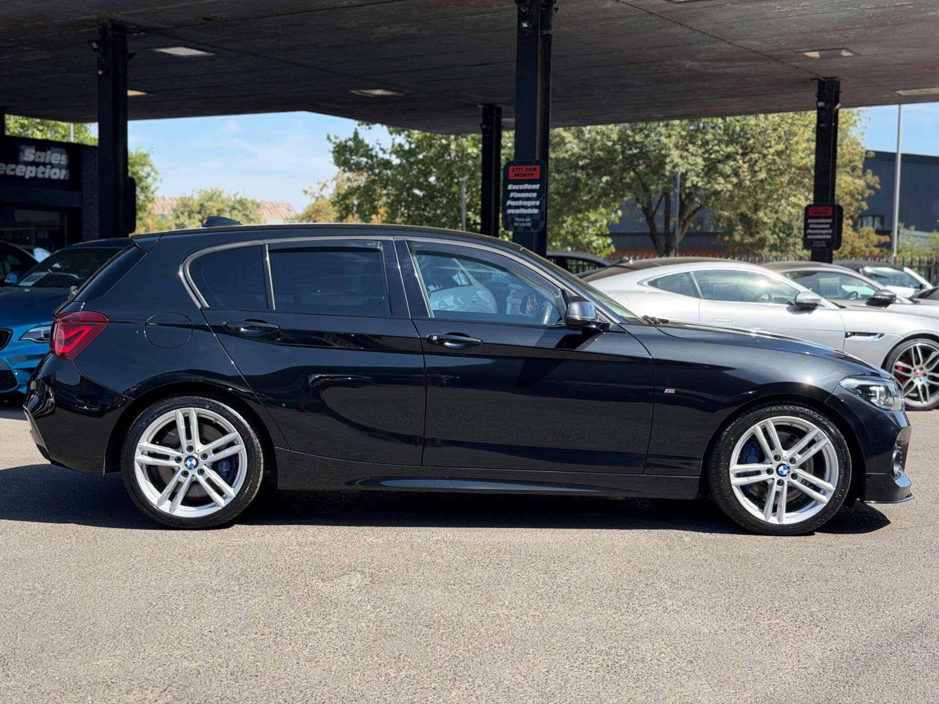BMW 1 Series view 13
