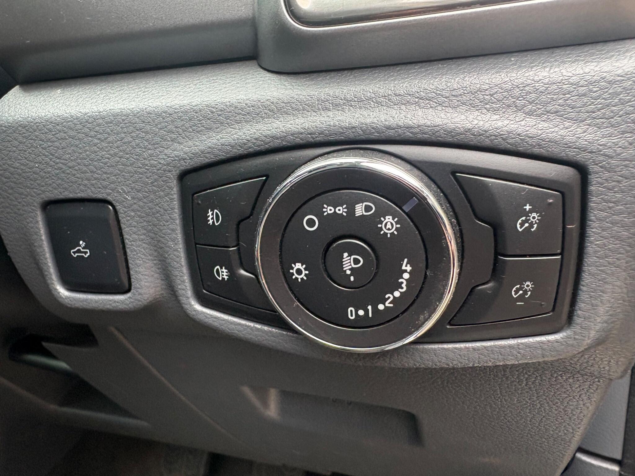 Ford Ranger view 18