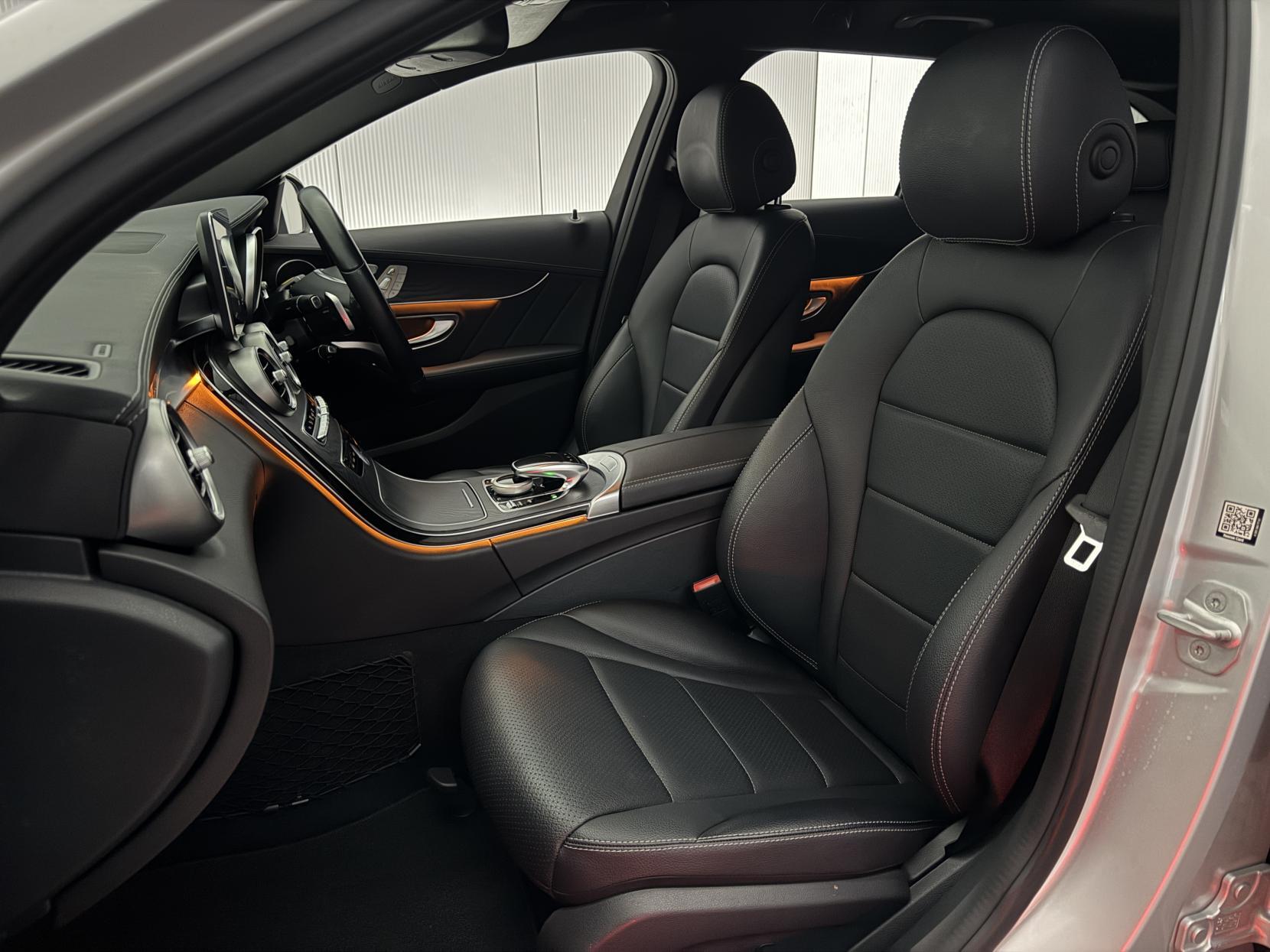 Mercedes-Benz C-Class view 64