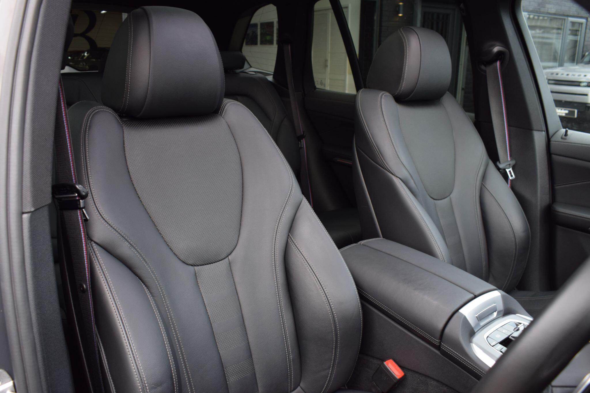 BMW X5 view 10