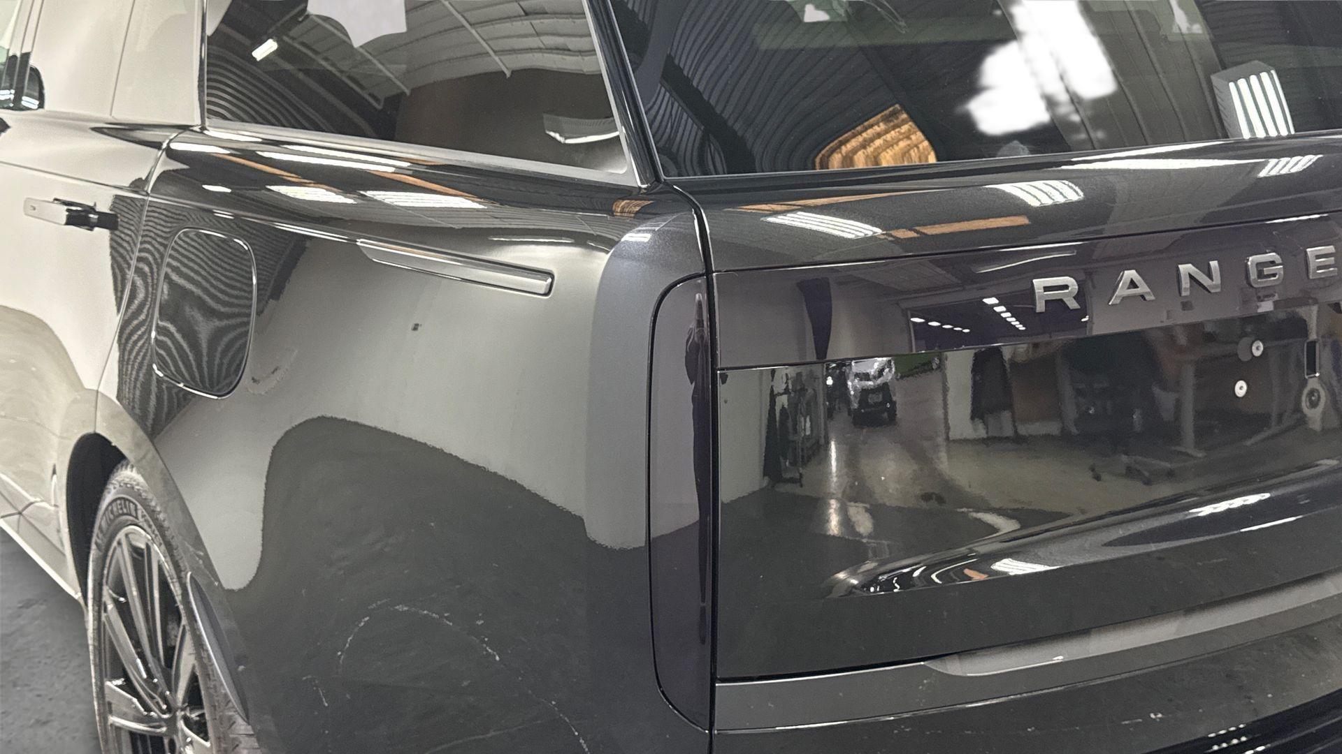 Land Rover Range Rover view 19