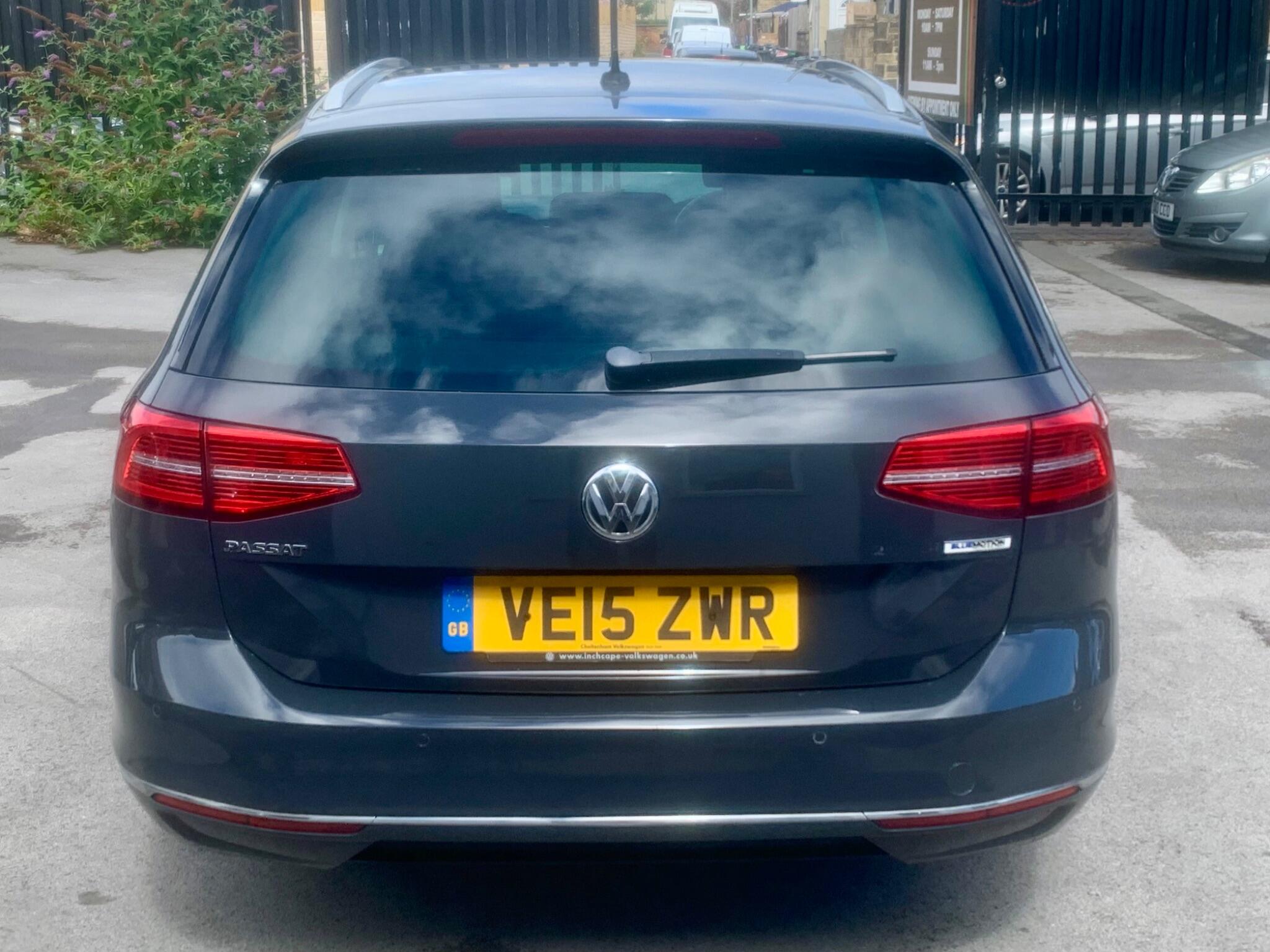 Volkswagen Passat view 7