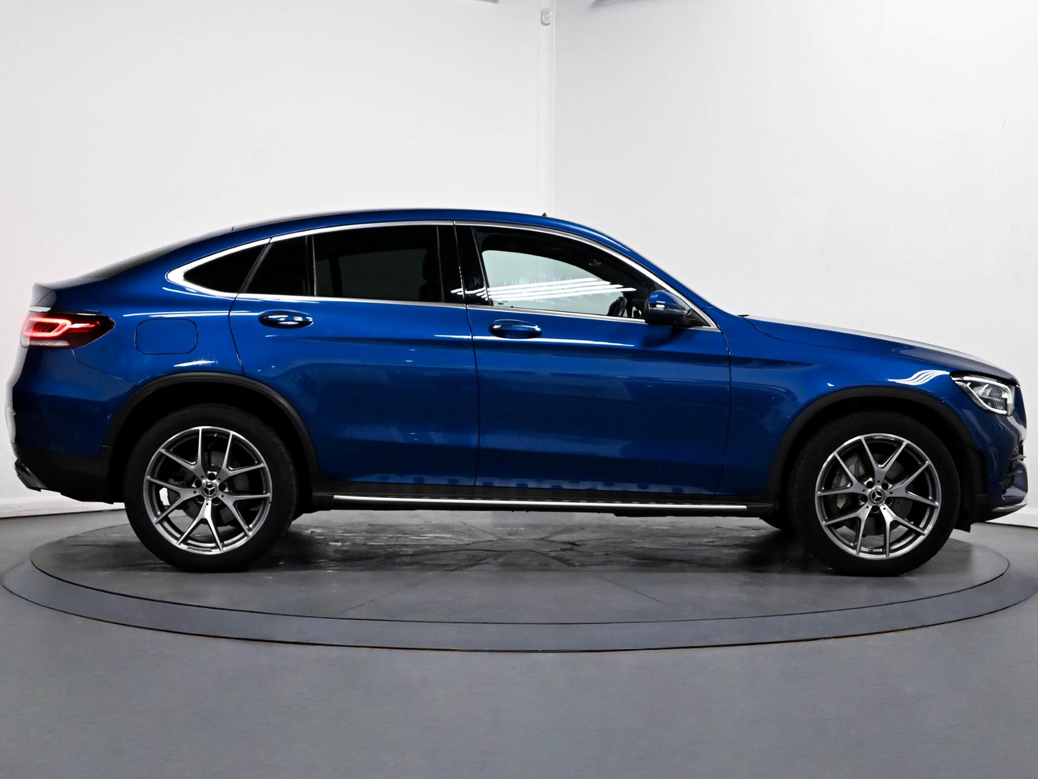 Mercedes-Benz GLC view 11