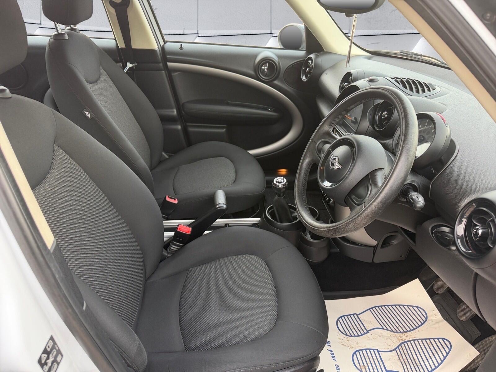 Mini Countryman view 11
