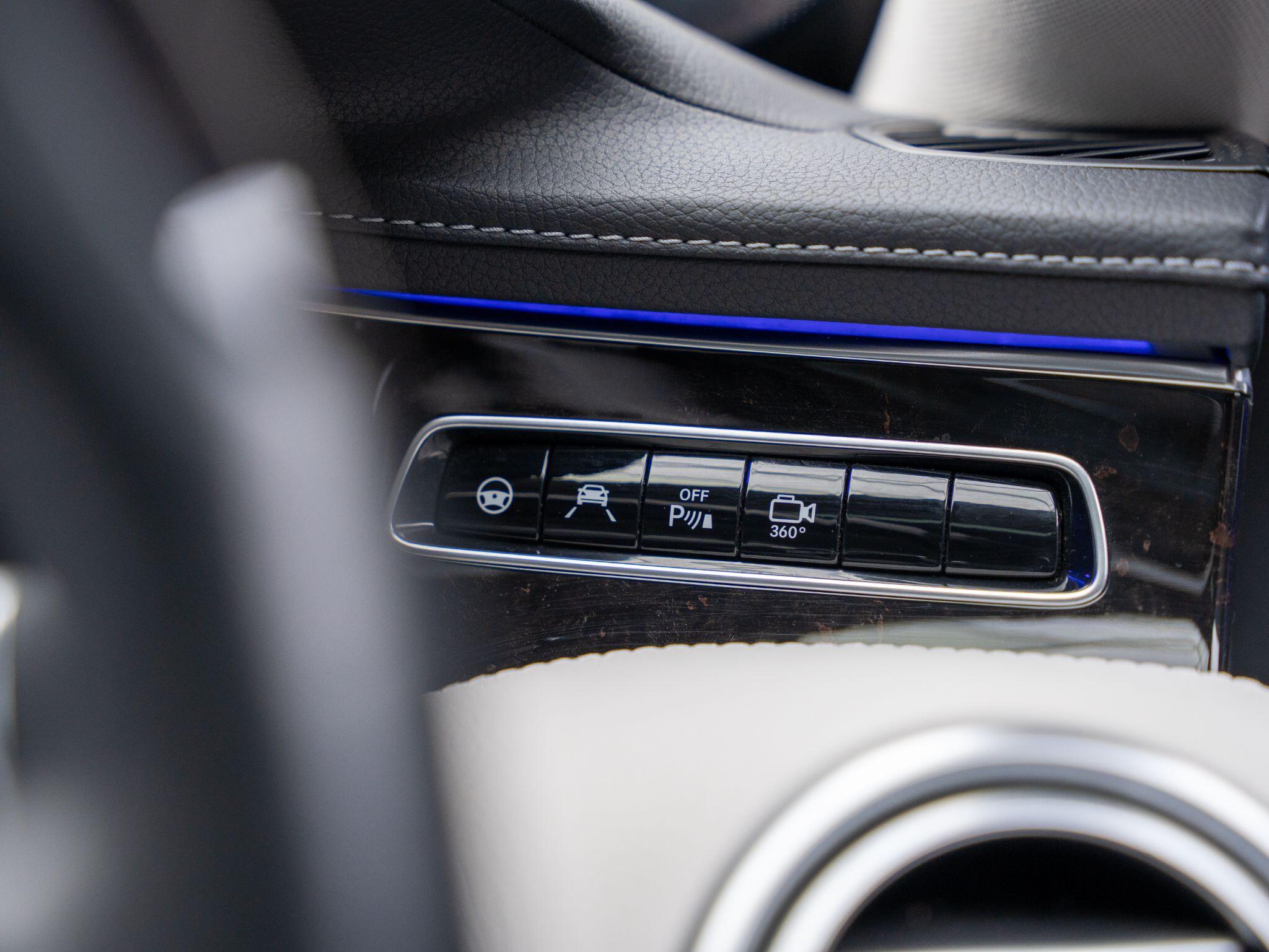 Mercedes-Benz S-Class view 47
