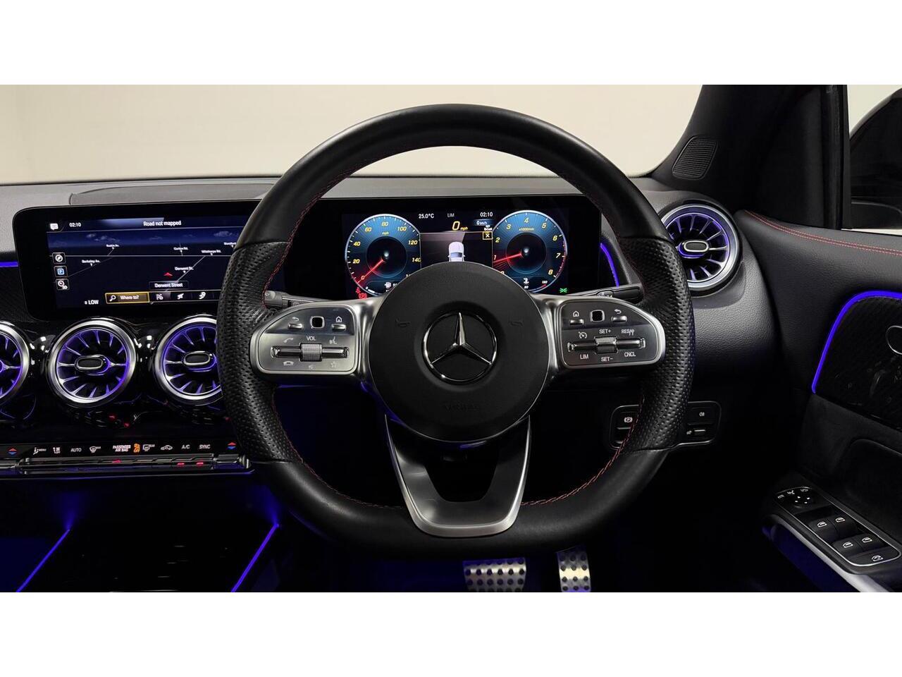 Mercedes-Benz GLB view 20