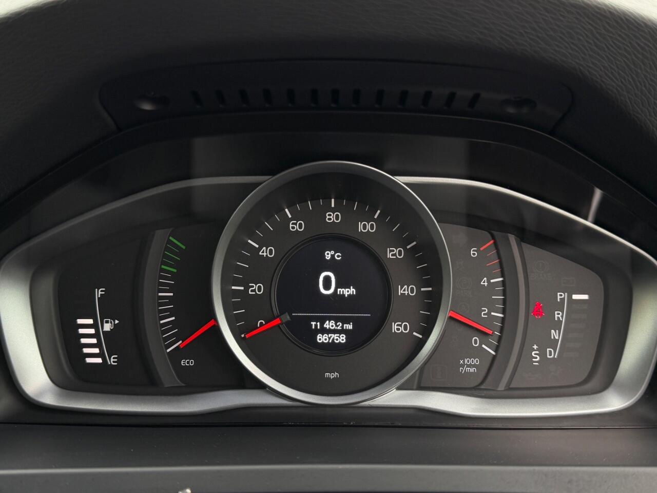 Volvo V60 view 26