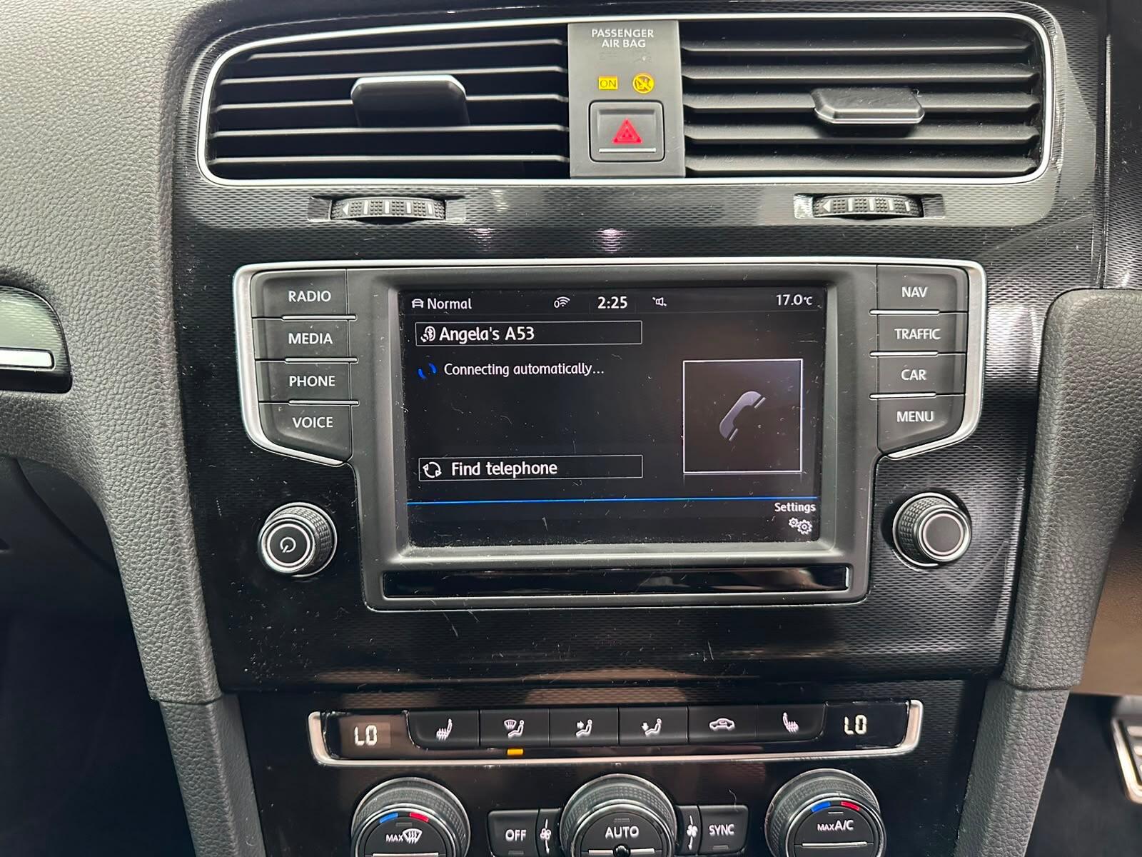 Volkswagen Golf view 37