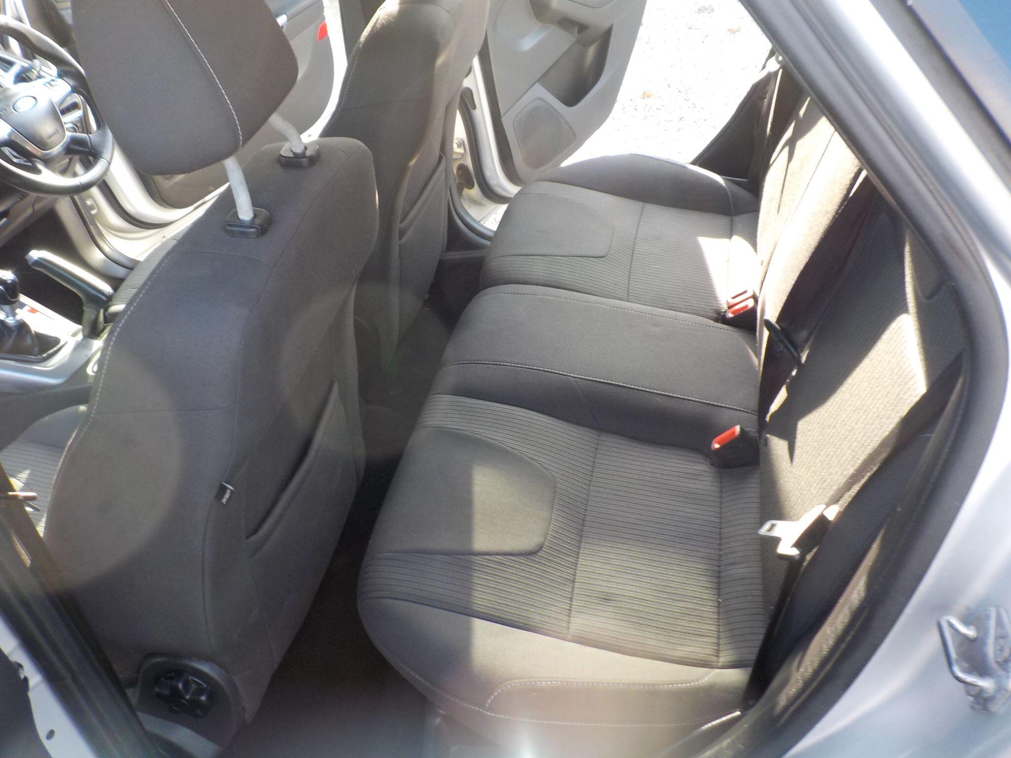 Ford Focus 1.6 TDCi Titanium Euro 5 (s/s) 5dr