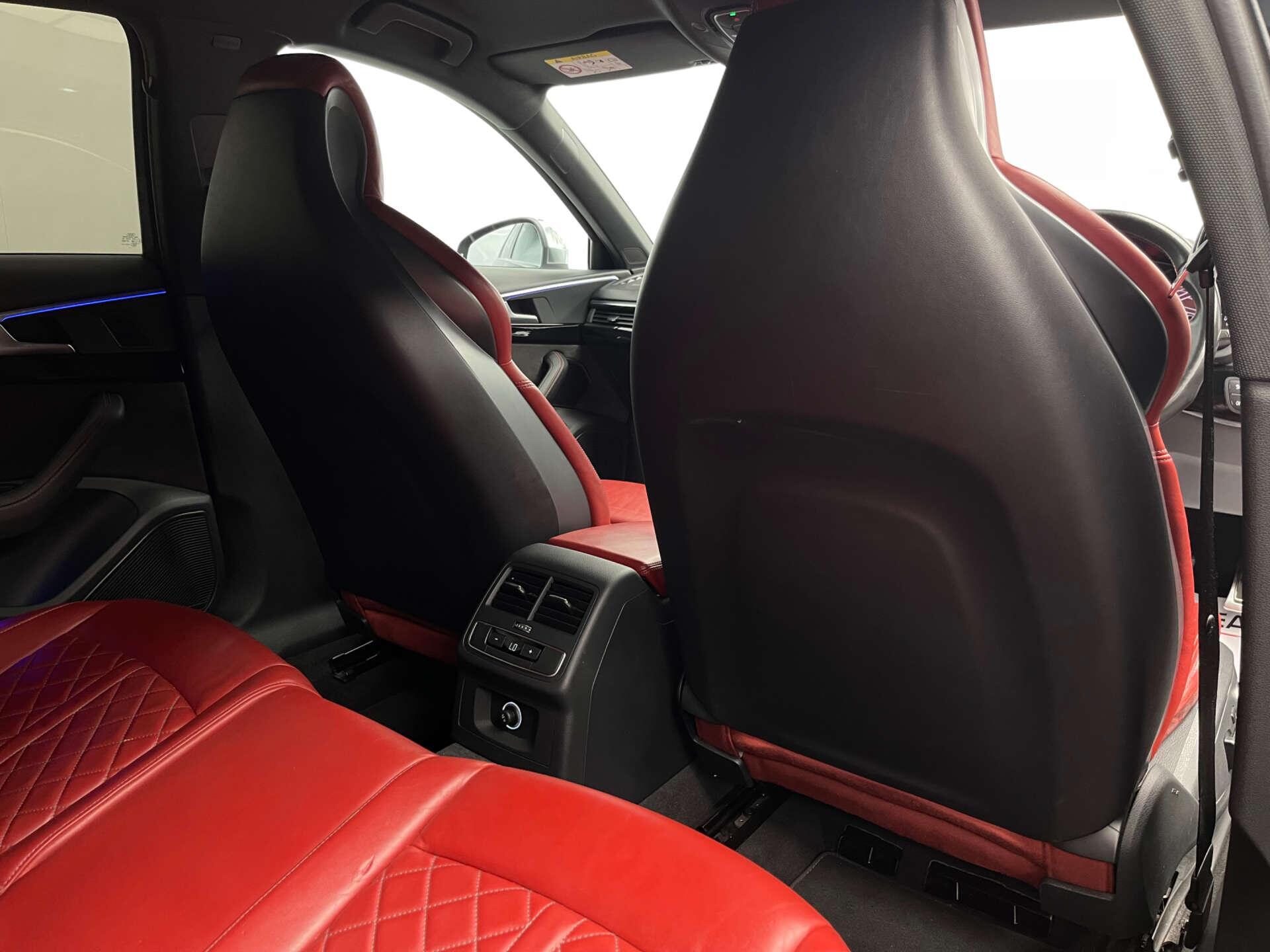 Audi S4 view 29
