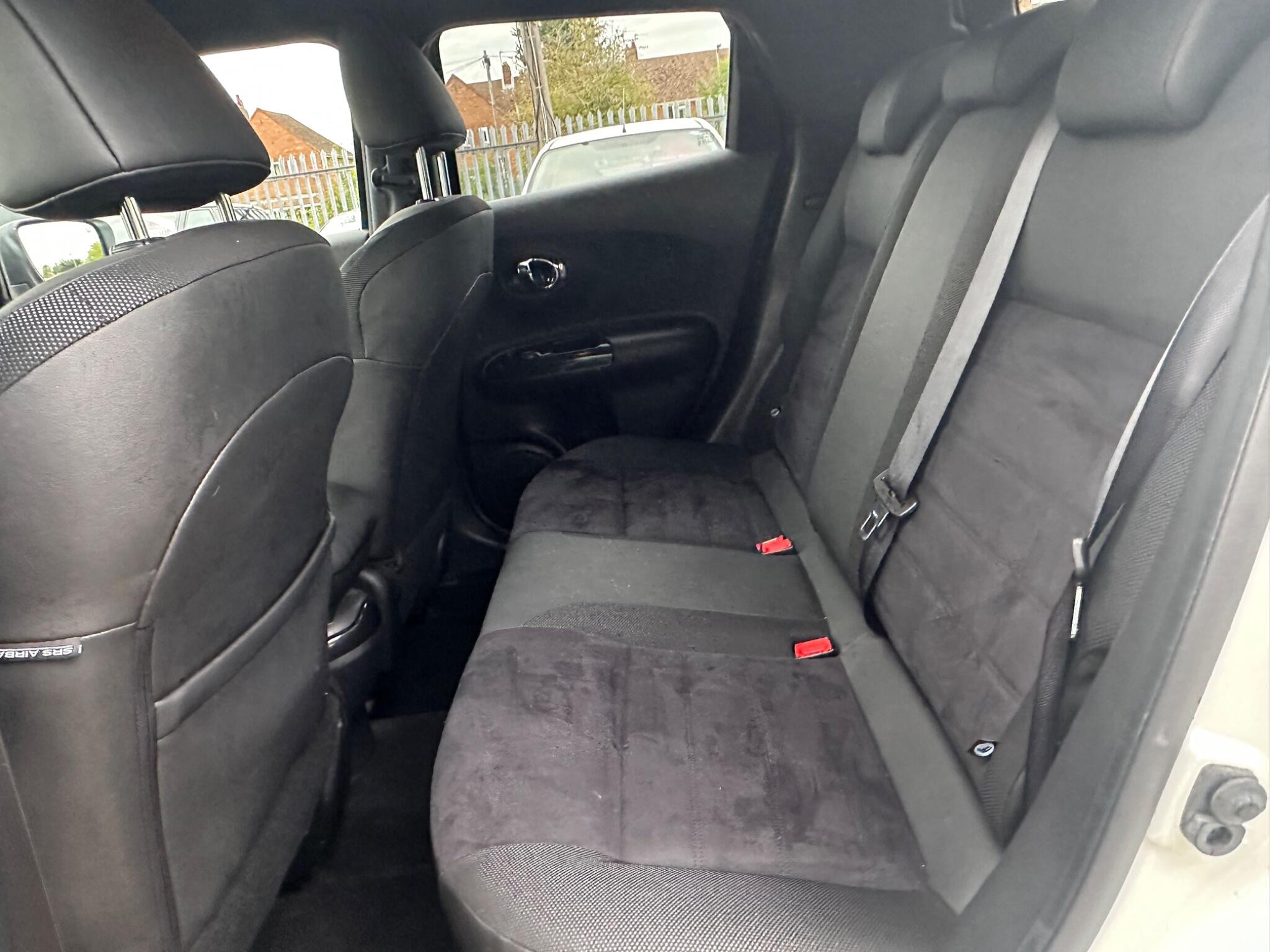 Nissan Juke view 13