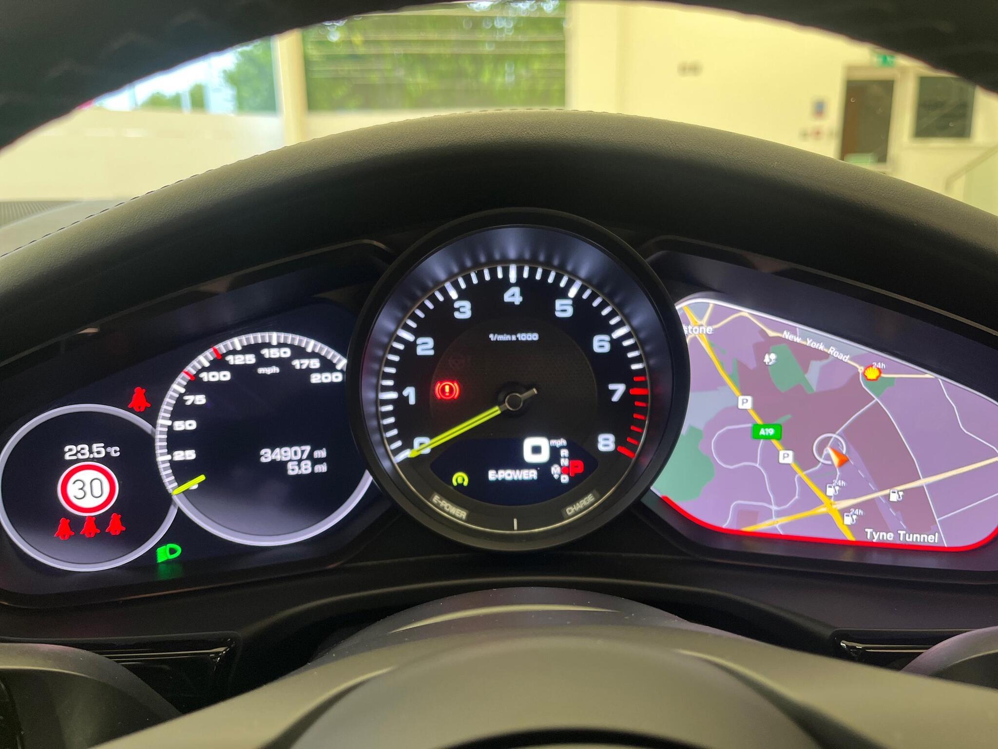 Porsche Panamera view 16