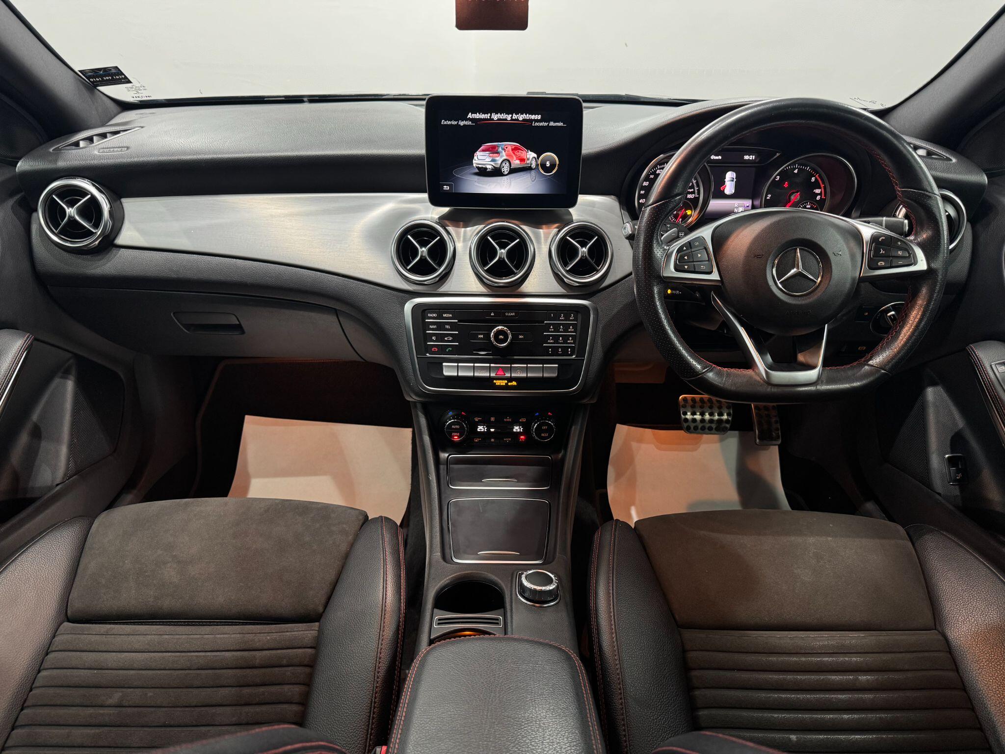 Mercedes-Benz Gla view 55