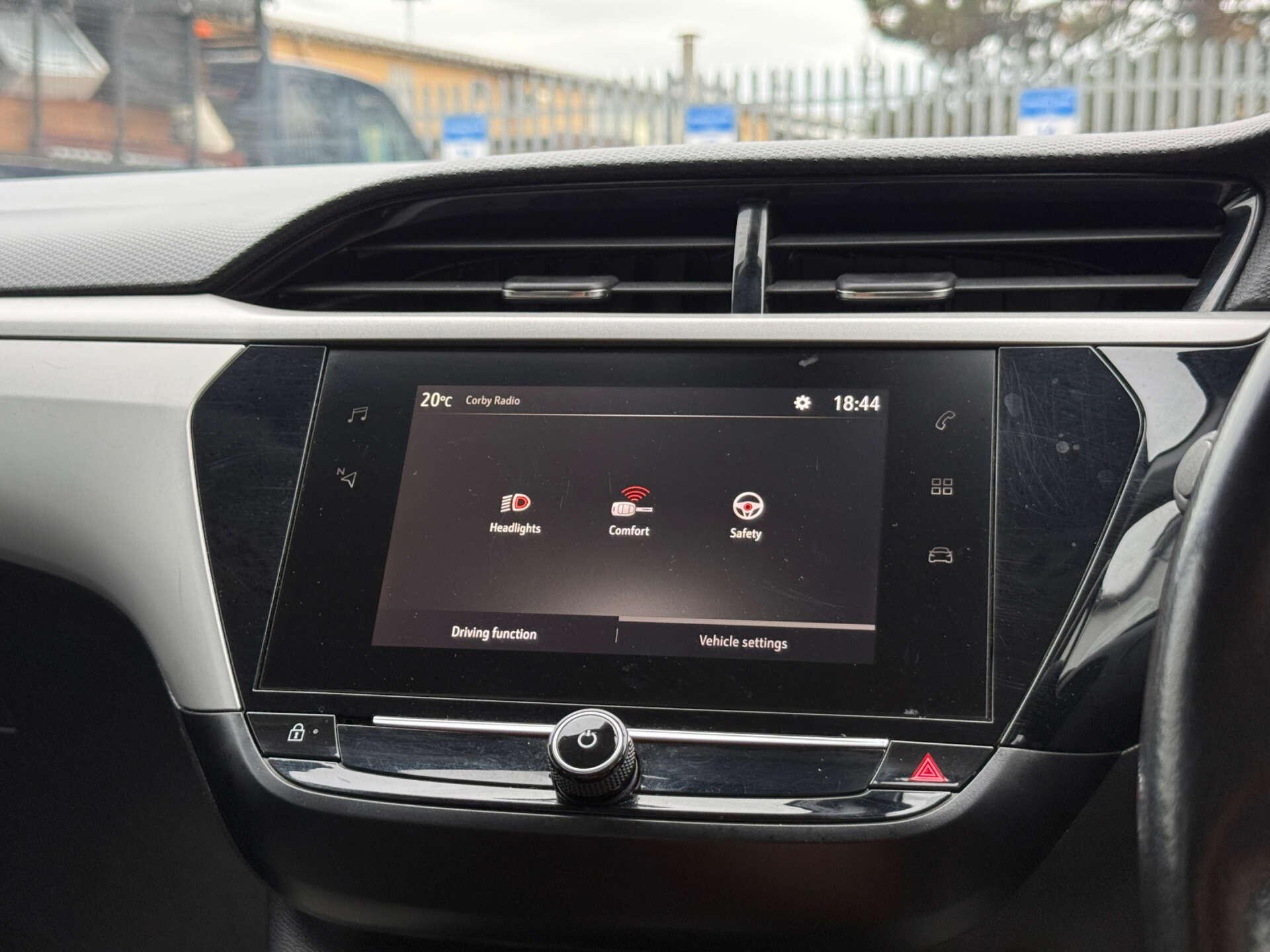 Vauxhall Corsa view 60