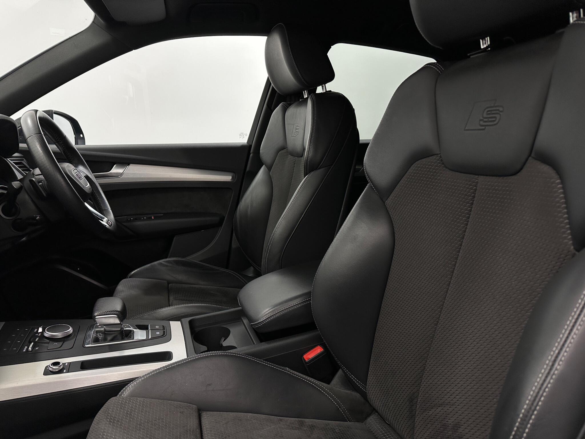 Audi Q5 view 35