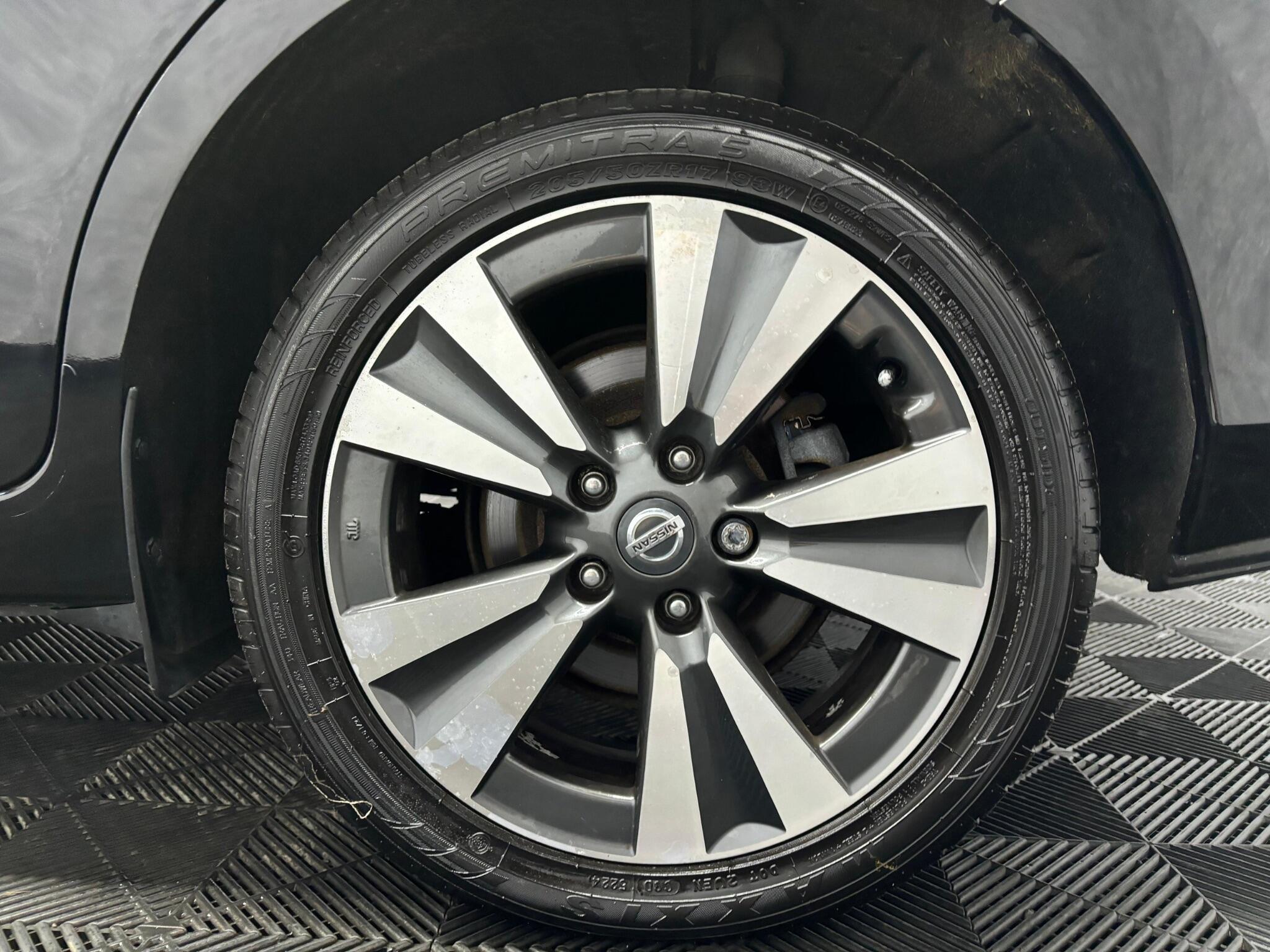 Nissan Pulsar view 20