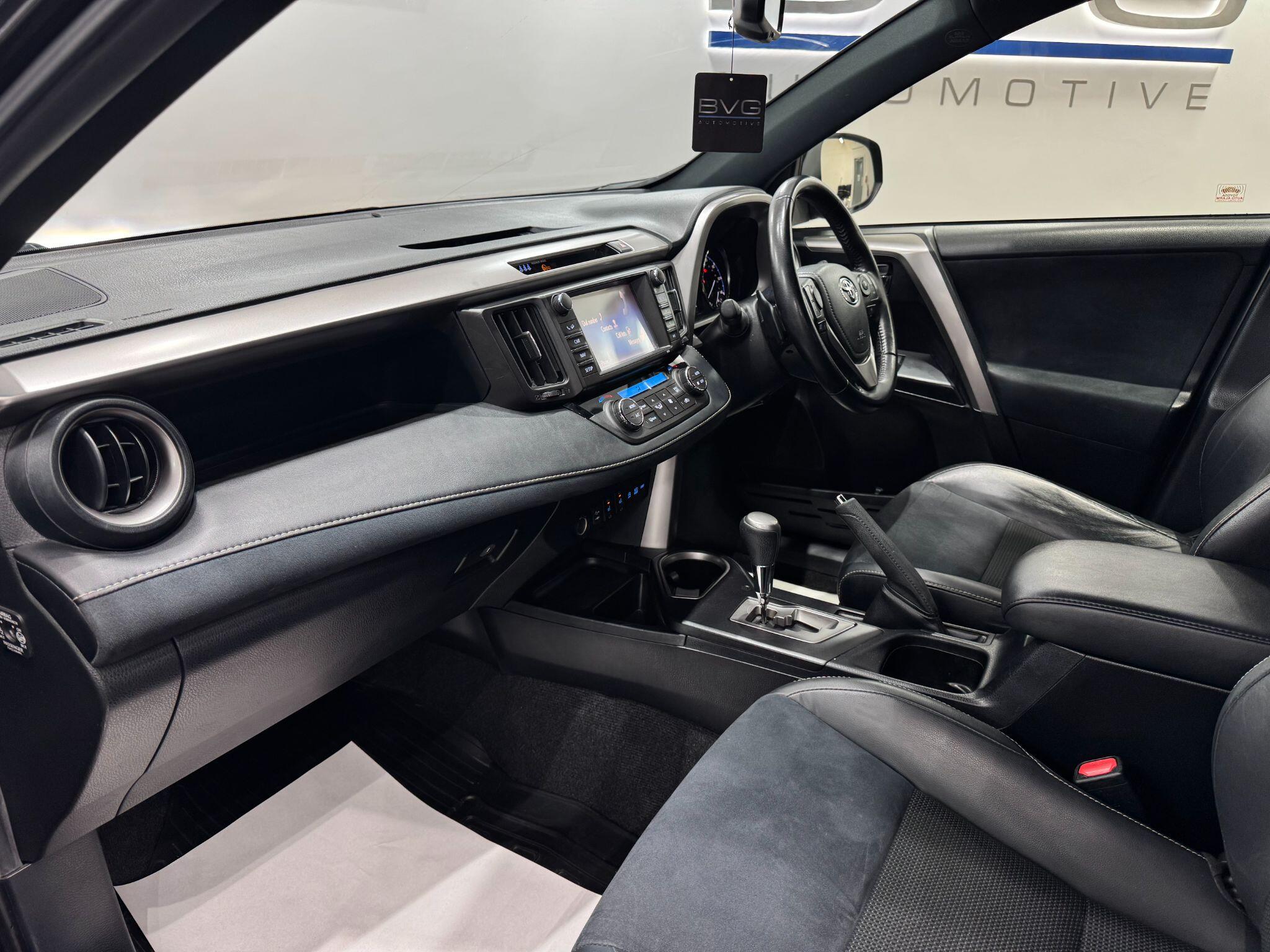 Toyota Rav4 view 36