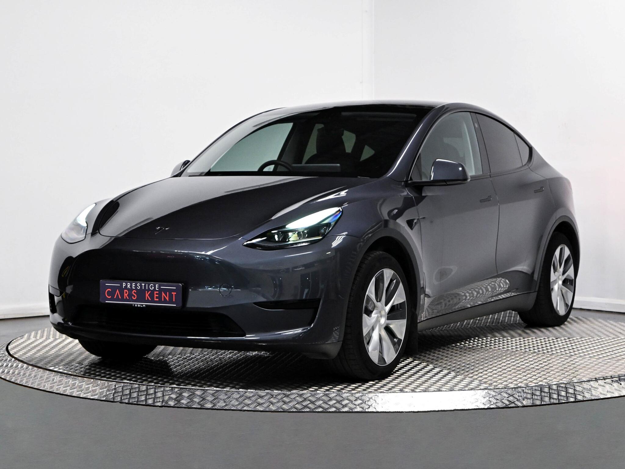 Tesla Model Y view 31