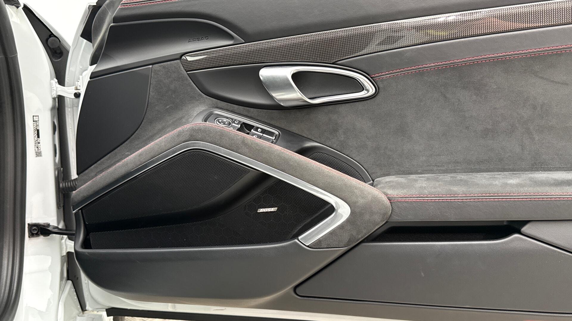 Porsche Cayman view 20