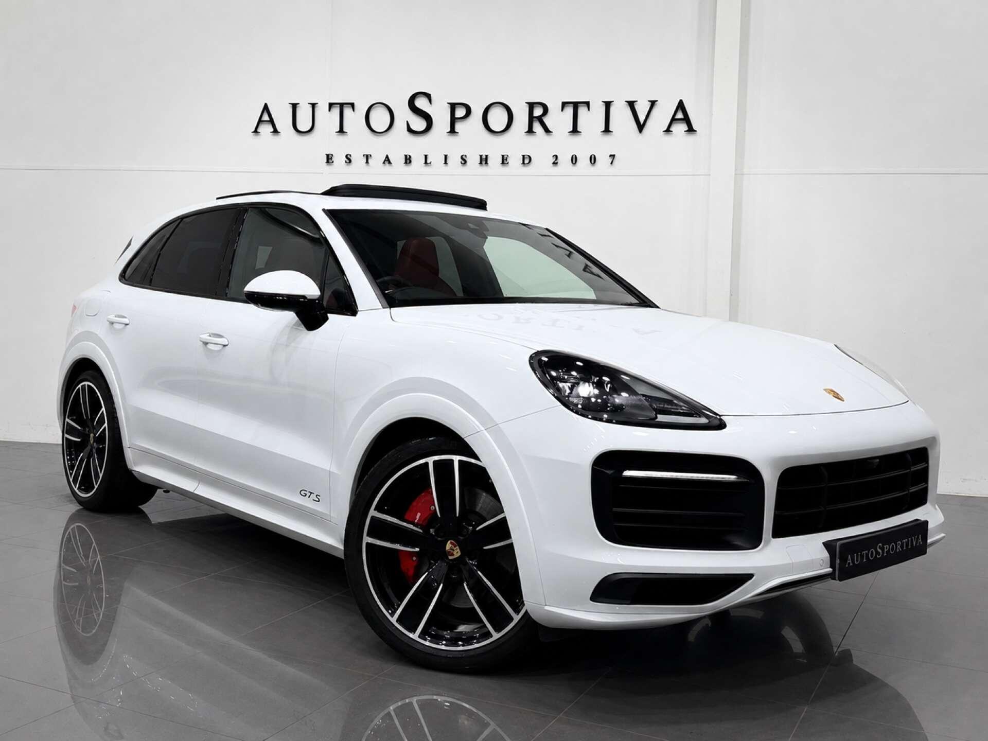 2023 Porsche Cayenne in White for sale