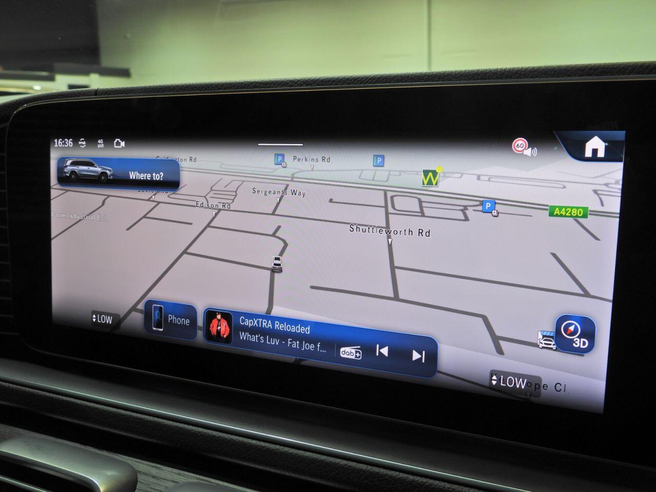 Mercedes-Benz GLS view 26