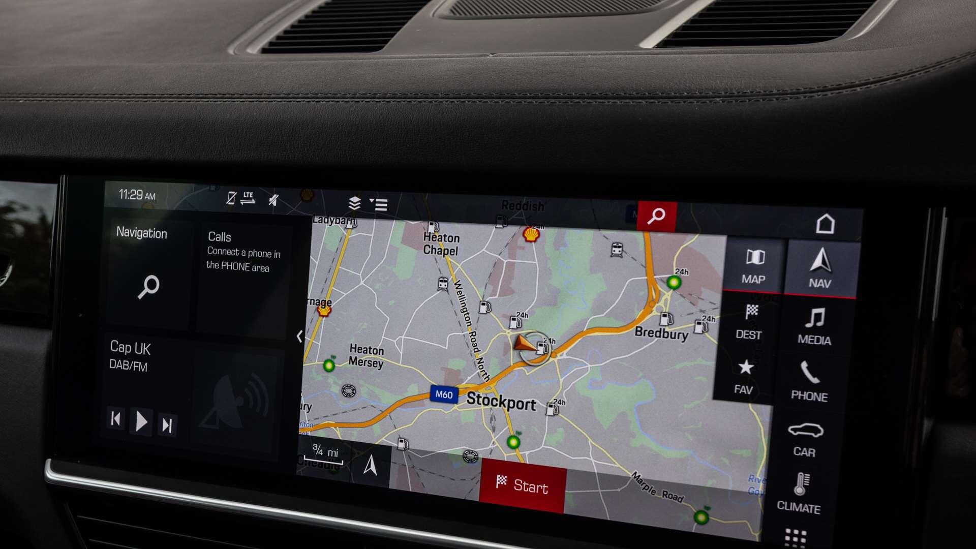 Porsche Cayenne view 21