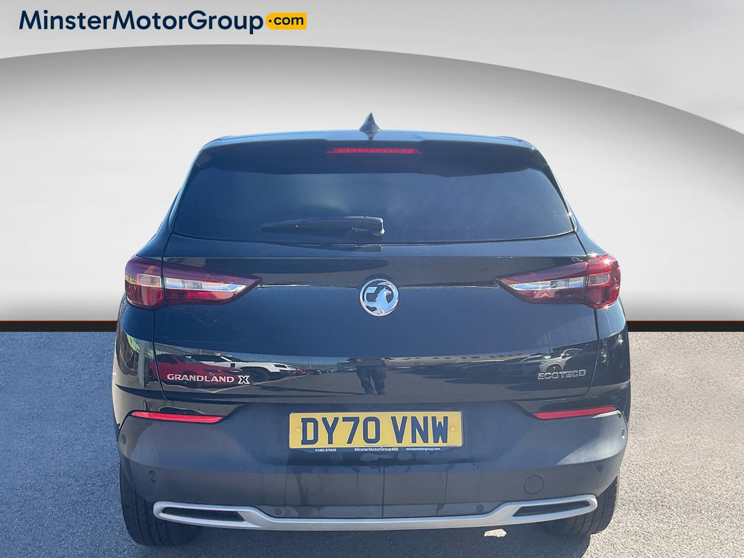 Vauxhall Grandland X view 3
