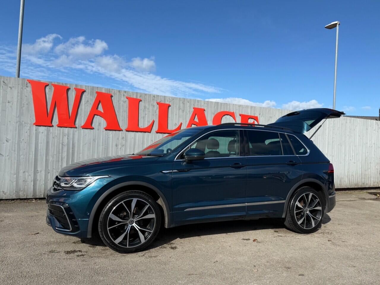 Volkswagen Tiguan view 10