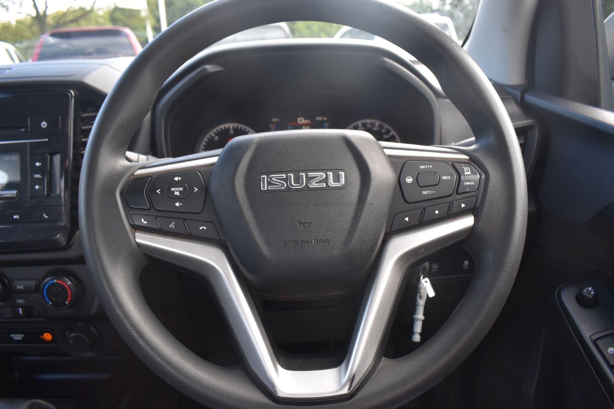 D-Max - 1.9 TD Utility 4WD Euro 6 (s/s) 2dr - Image 19