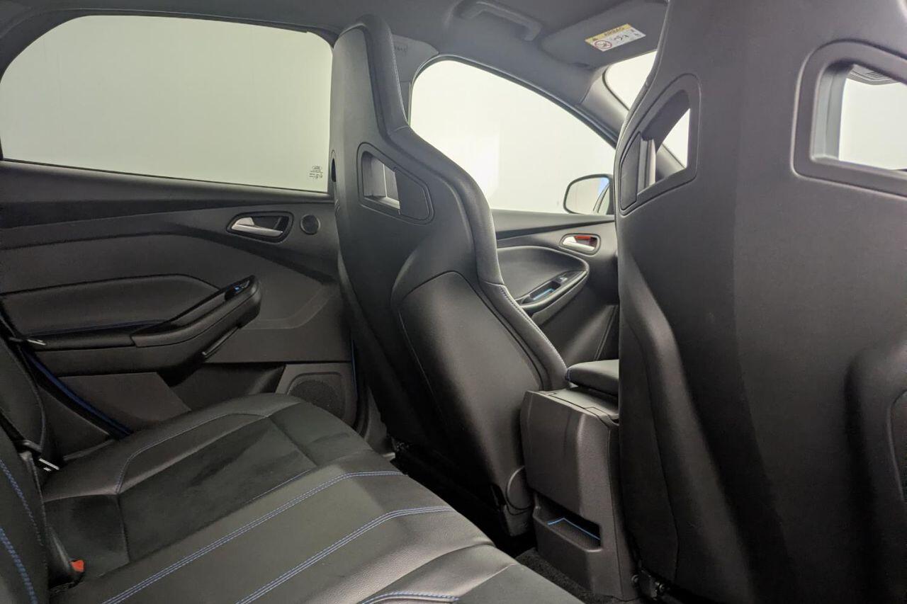 Ford Focus view 18