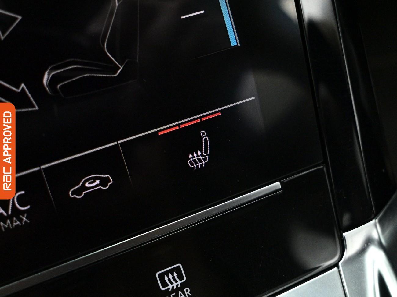 Audi E-Tron view 17