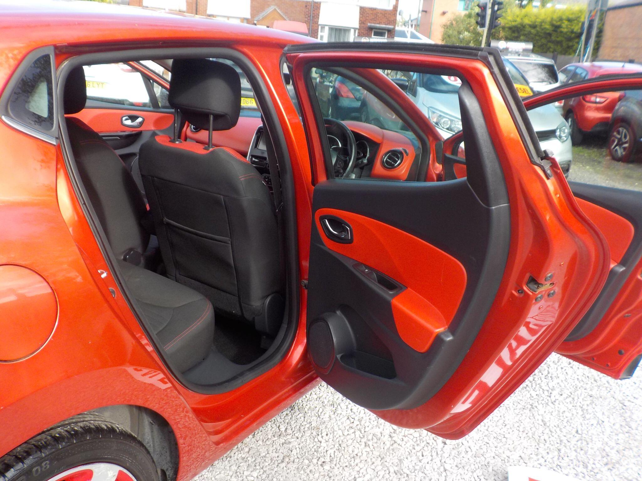 Renault Clio 1.5 dCi Dynamique S MediaNav Euro 5 (s/s) 5dr