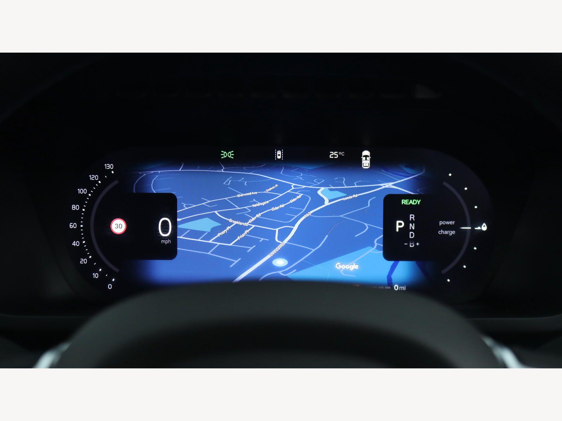 Volvo XC90 view 14