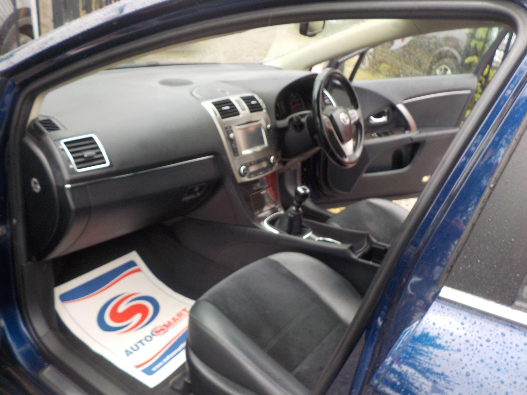 Toyota Avensis 2.0 D-4D Icon Plus Euro 5 4dr