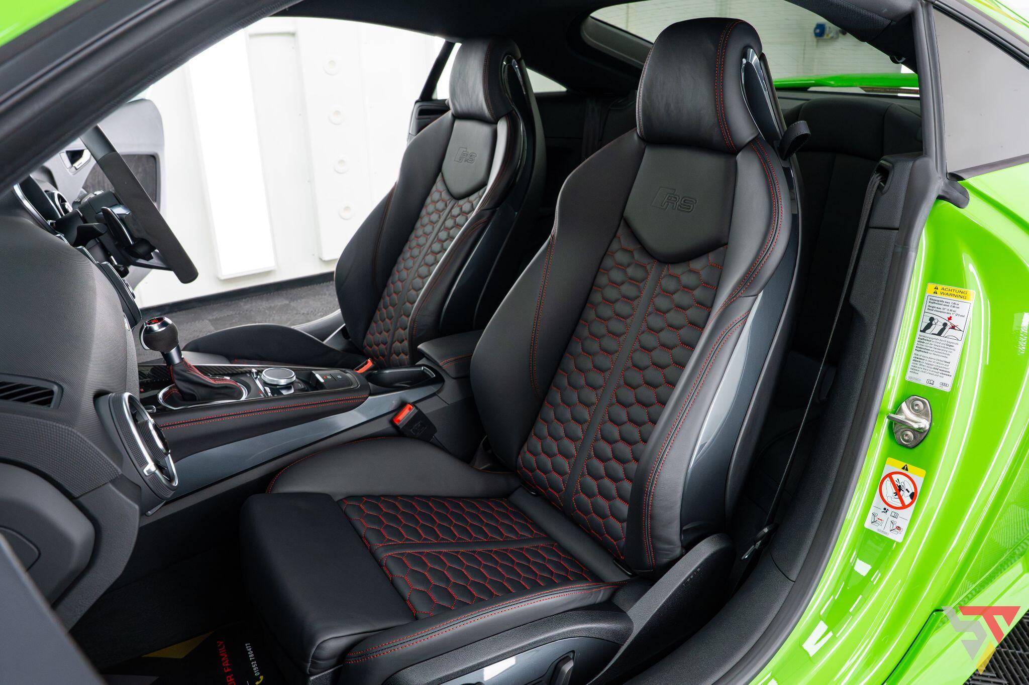 Audi TT RS view 46