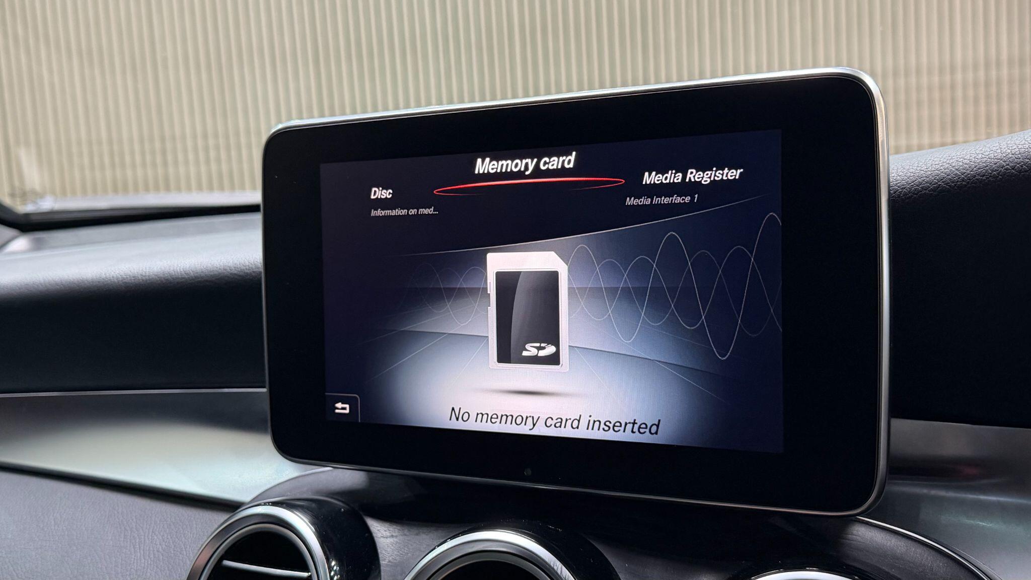 Mercedes-Benz GLC view 26