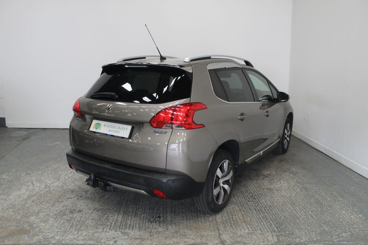 Peugeot 2008 view 8