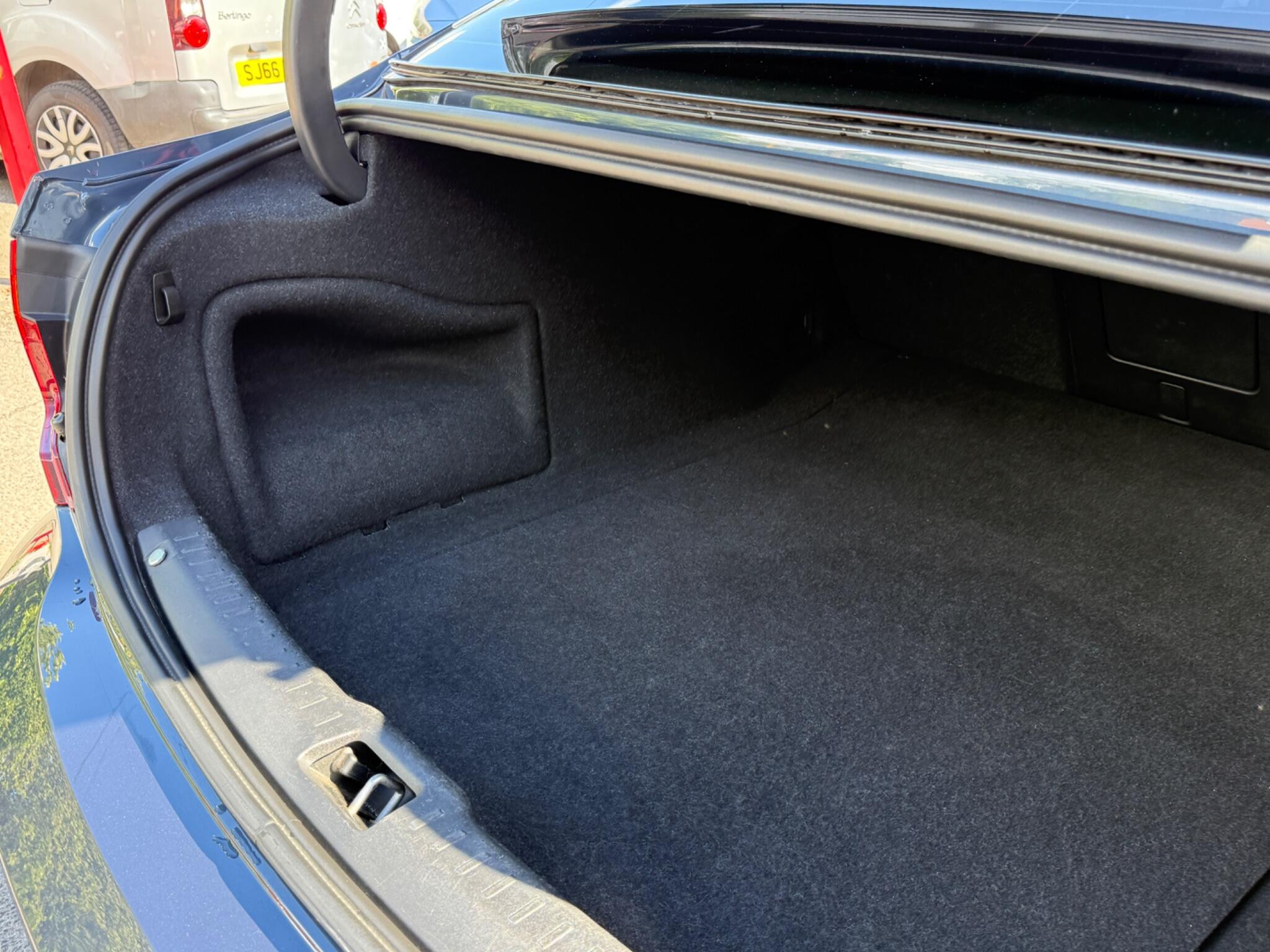 Volvo S90 - Image 46