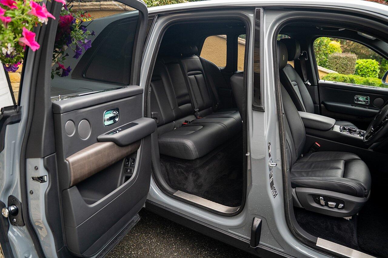 Rolls-Royce Cullinan view 43