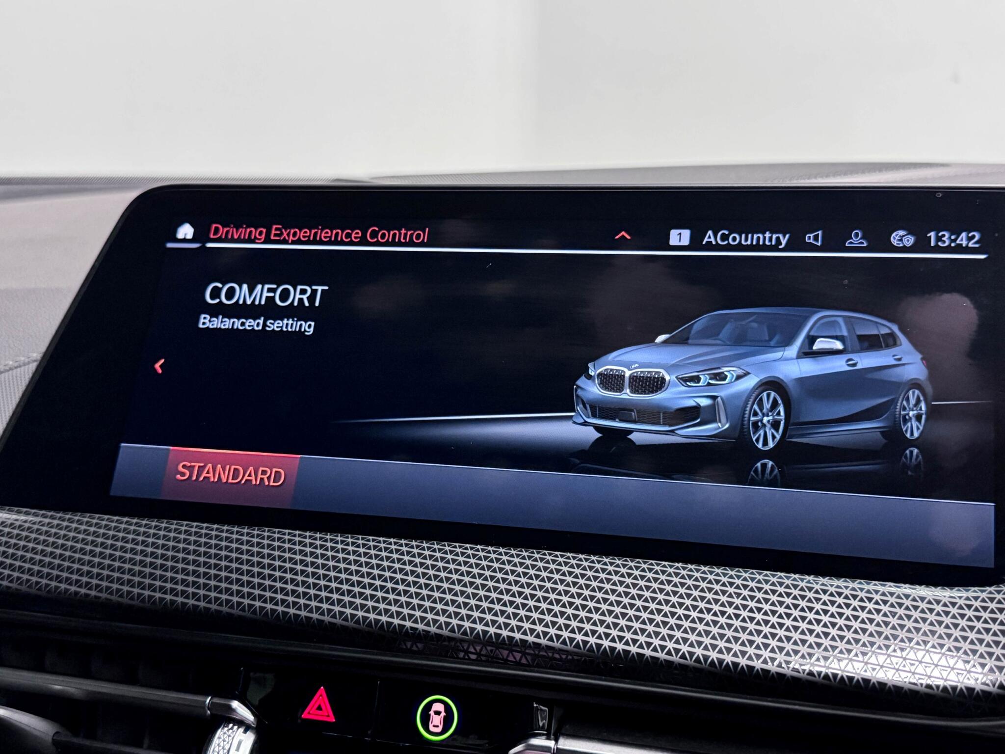 BMW 1 Series view 45
