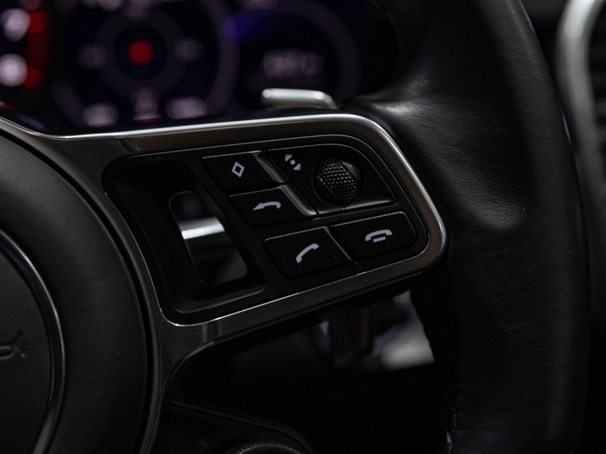 Porsche Cayenne view 17