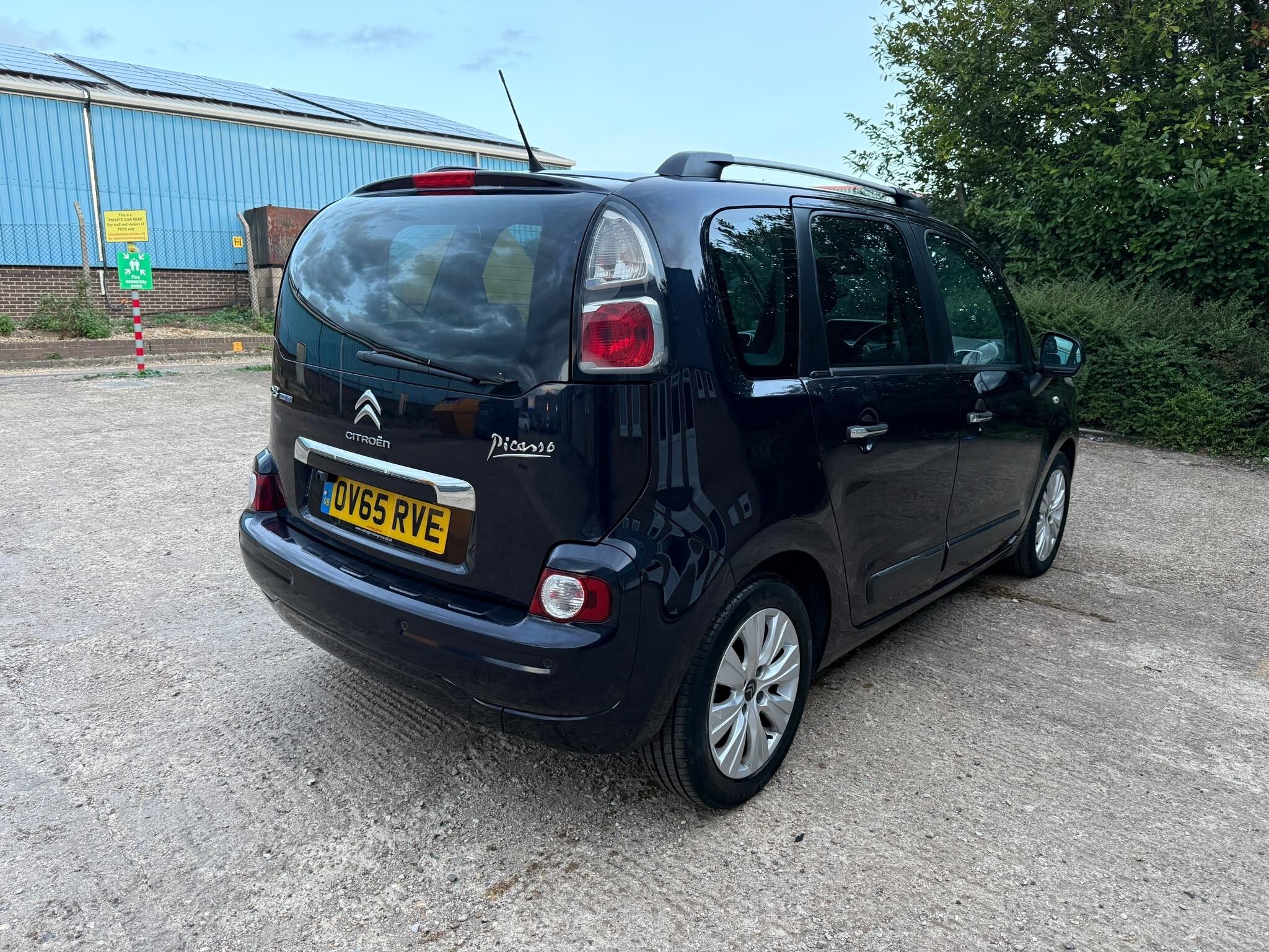 Citroen C3 Picasso view 26